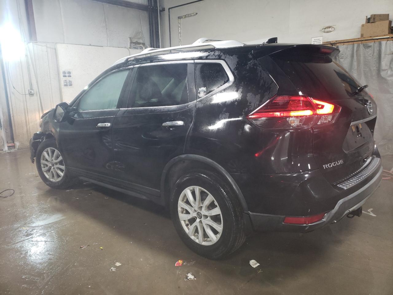 2017 Nissan Rogue VIN KNMAT2MVXHP572466 Copart auction photo, front end damage thumbnail 2