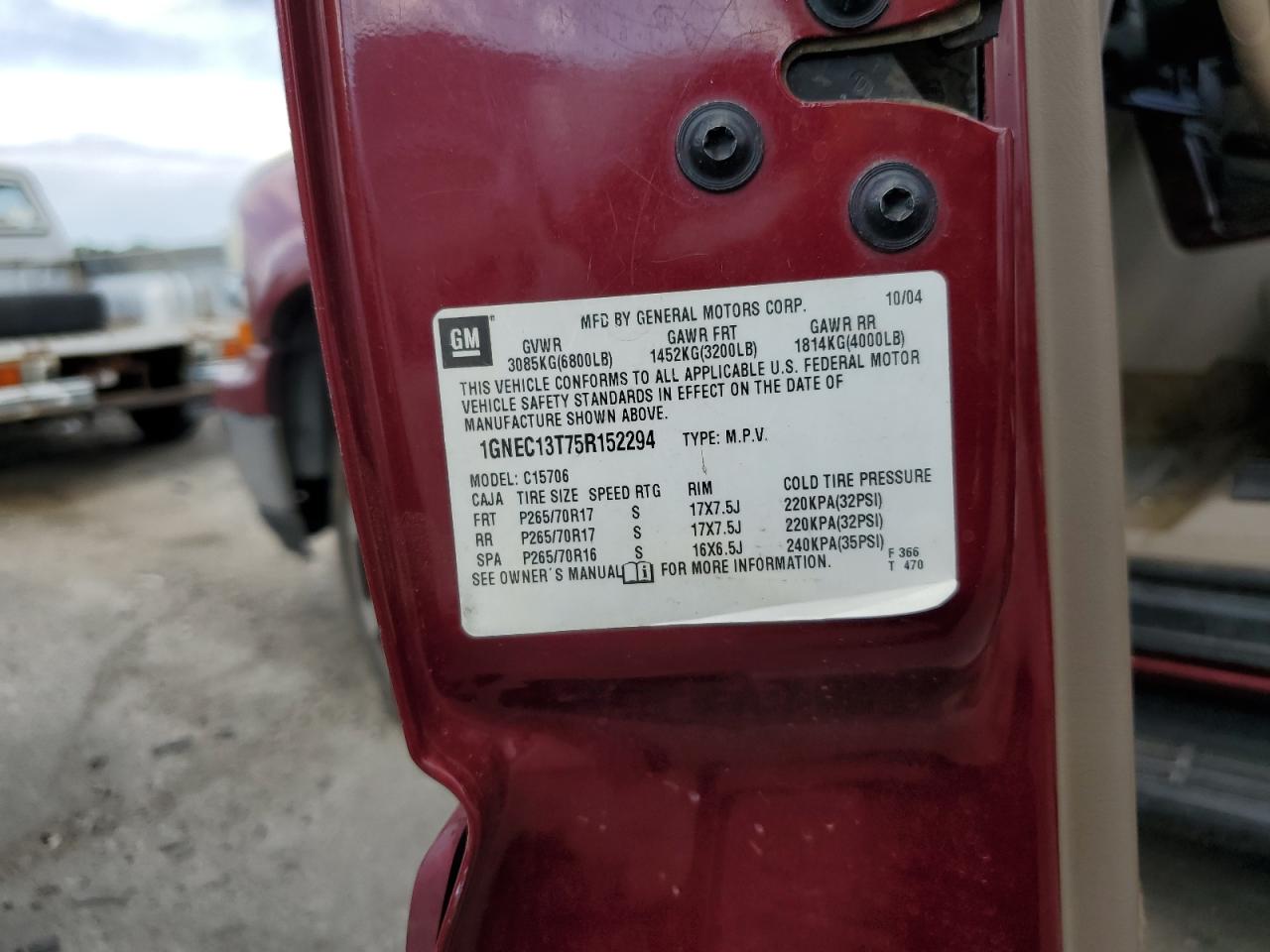 2005 Chevrolet Tahoe VIN 1GNEC13T75R152294 Copart auction photo, vandalism damage thumbnail 15