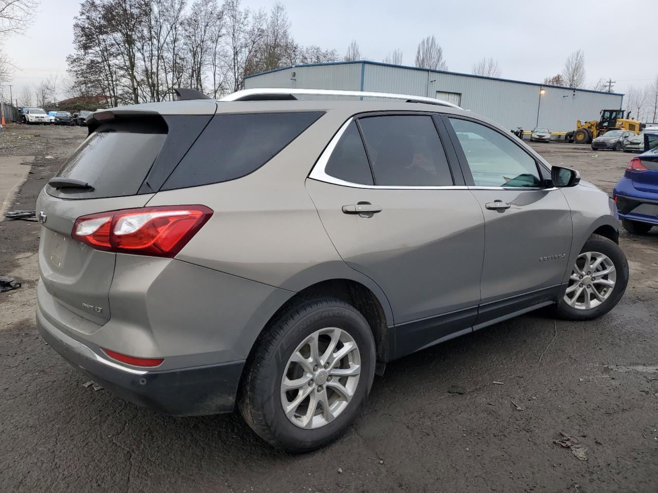 2019 Chevrolet Equinox VIN 3GNAXUEV5KS528776 Copart auction photo, front end / undercarriage damage thumbnail 3