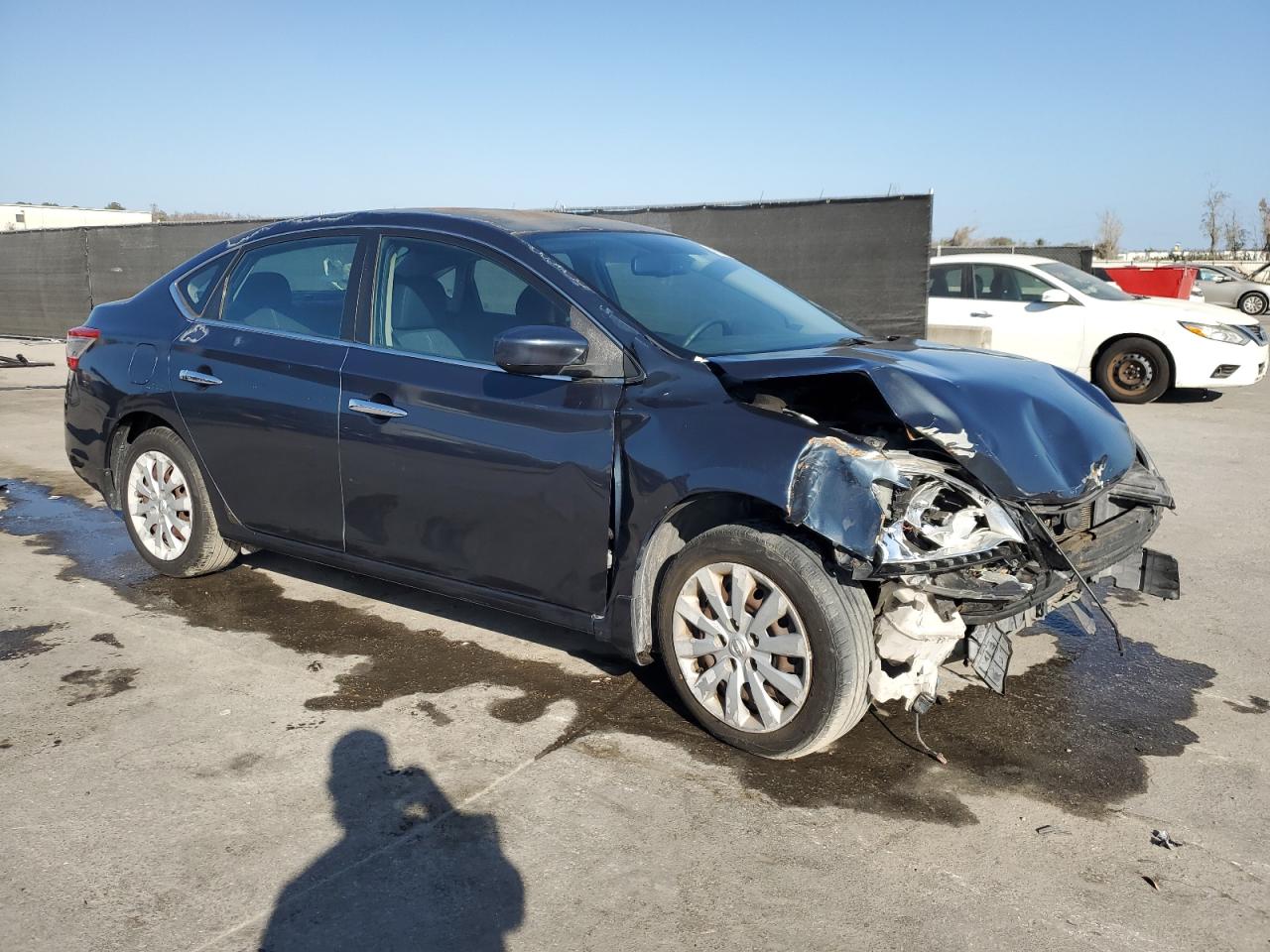 2014 Nissan Sentra VIN 3N1AB7AP3EY284890 Copart auction photo, front end / side damage thumbnail 4