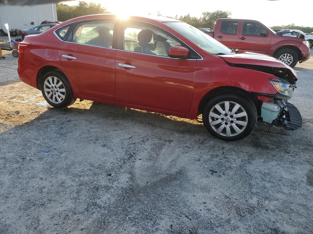 2017 Nissan Sentra VIN 3N1AB7AP0HL680972 Copart auction photo, front end / minor dent/scratches damage thumbnail 4