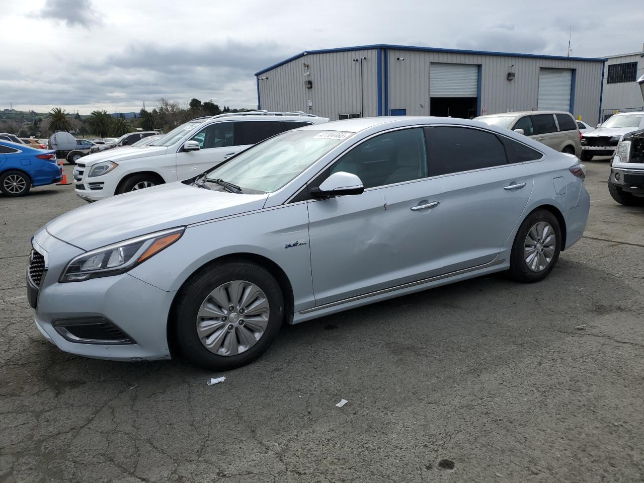 2017 Hyundai Sonata VIN KMHE24L10HA059207 - Copart auction photo