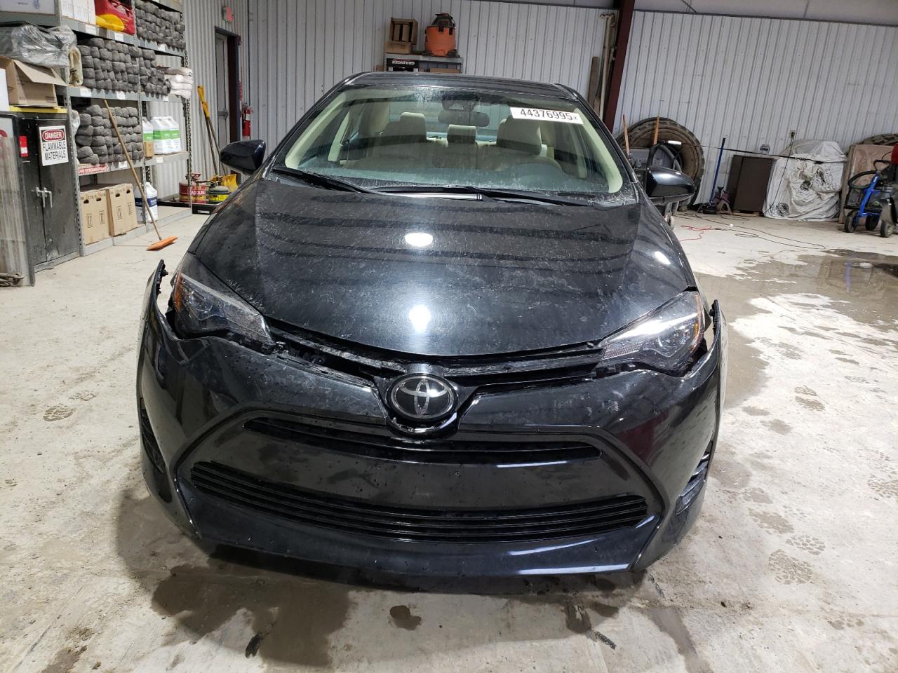 2018 Toyota Corolla VIN 2T1BURHE6JC068814 Copart auction photo, front end / side damage thumbnail 5