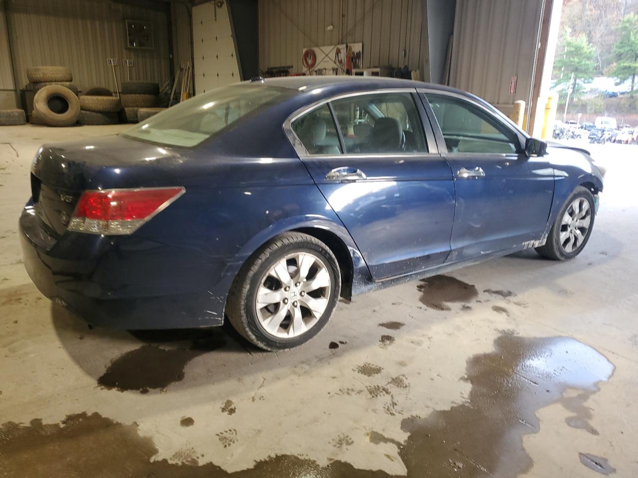 2009 Honda Accord VIN 1HGCP36839A033364 Copart auction photo, front end damage thumbnail 3