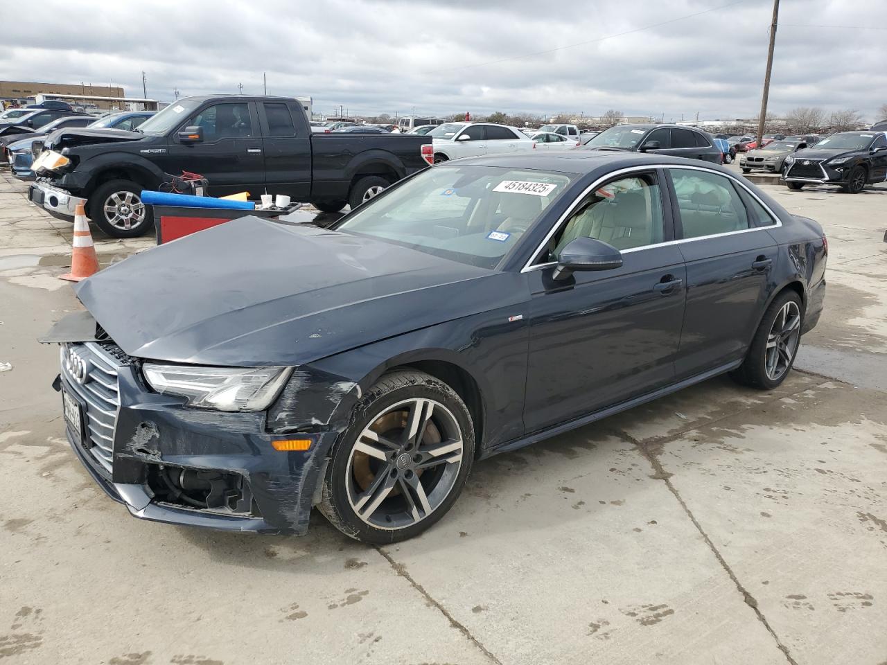 2018 Audi A4 VIN WAUENAF40JA067374