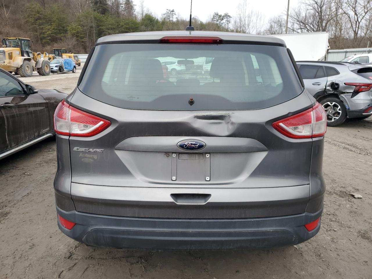 2013 Ford Escape VIN 1FMCU0F79DUB93006 Copart auction photo, front end / rear end damage thumbnail 6