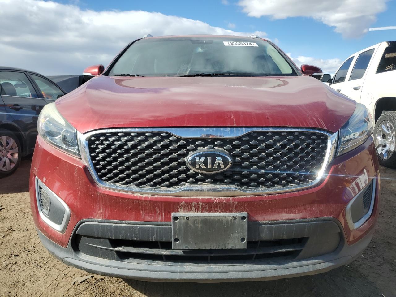 2017 KIA Sorento VIN 5XYPGDA30HG267736 Copart auction photo, vandalism damage thumbnail 5