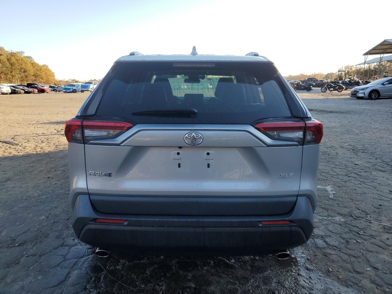 2020 Toyota RAV 4 VIN 2T3C1RFV0LC055373 Copart auction photo, side / front end damage thumbnail 6