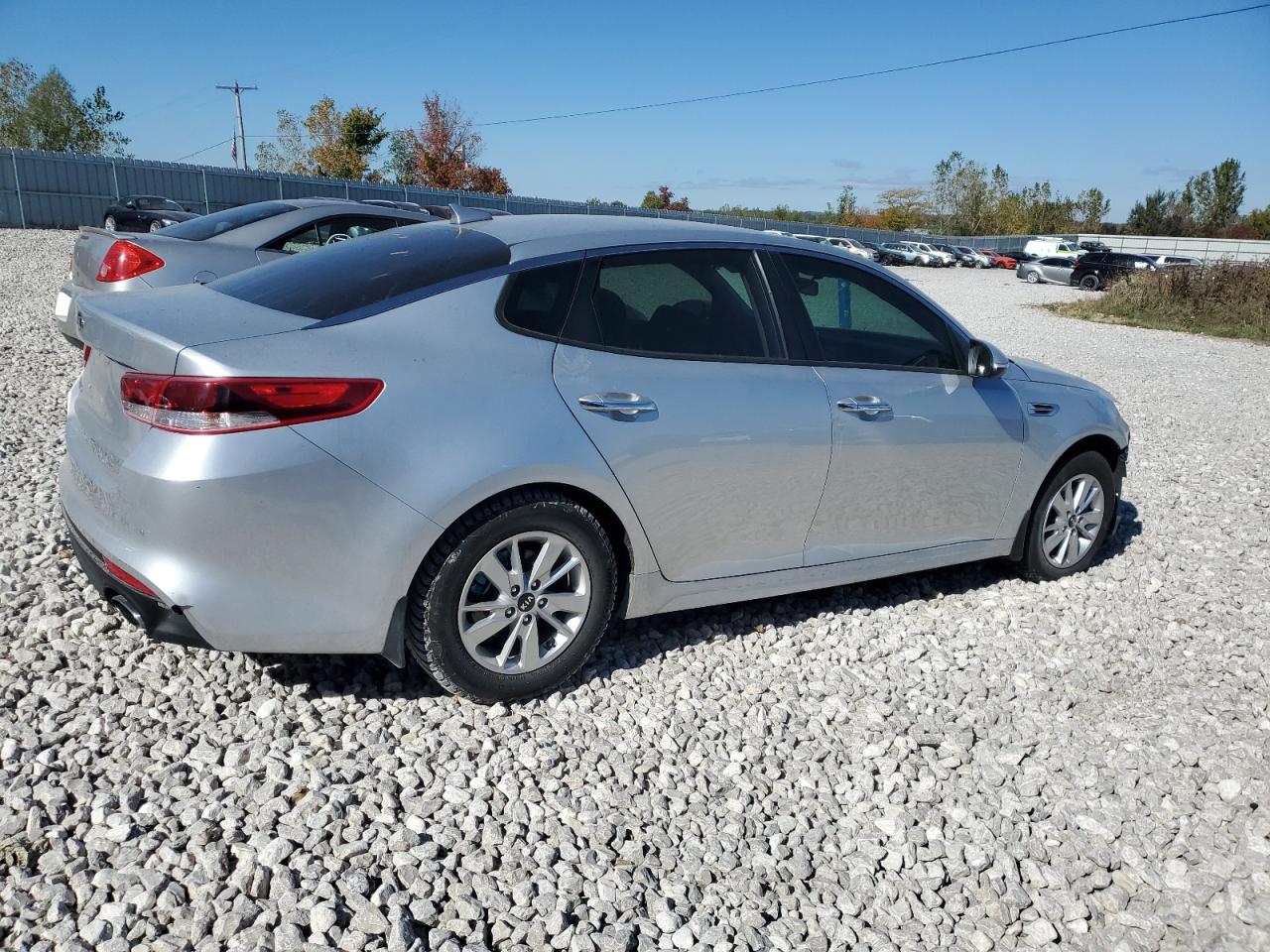 2018 KIA Optima VIN 5XXGT4L32JG222378 Copart auction photo, front end damage thumbnail 3