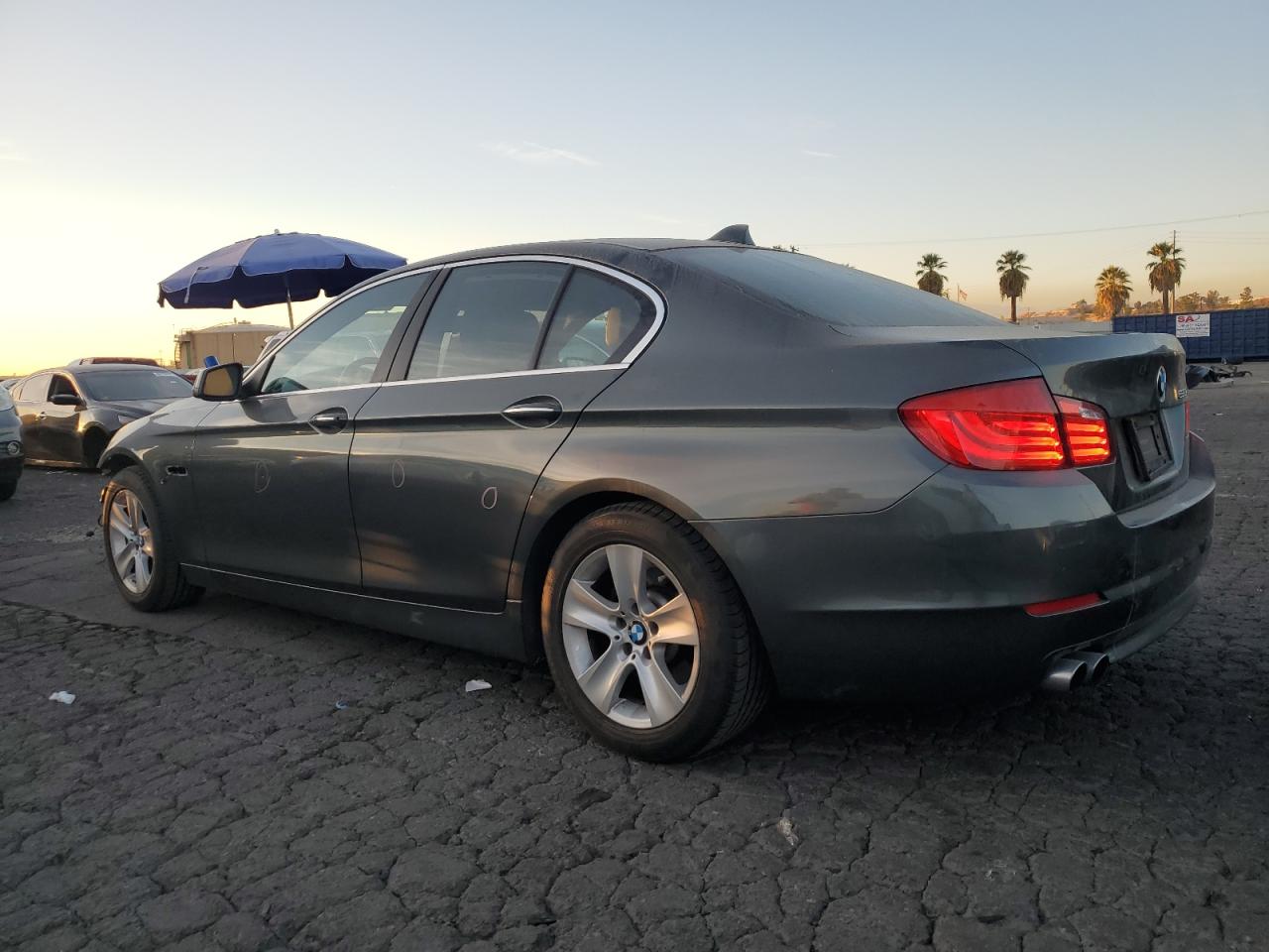 2011 BMW 5er VIN WBAFR1C56BC751177 Copart auction photo, front end damage thumbnail 2