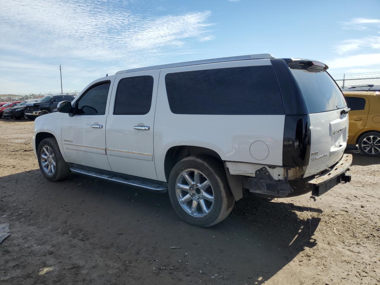 2011 GMC Yukon VIN 1GKS1MEF8BR359853 Copart auction photo, rear end / minor dent/scratches damage thumbnail 2