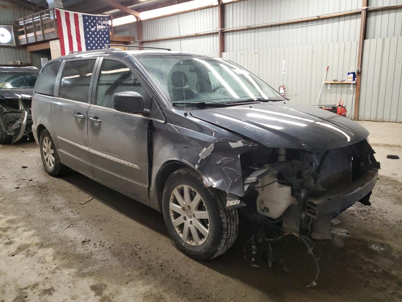 2013 Chrysler Town & Country VIN 2C4RC1BG4DR755033 Copart auction photo, front end damage thumbnail 4