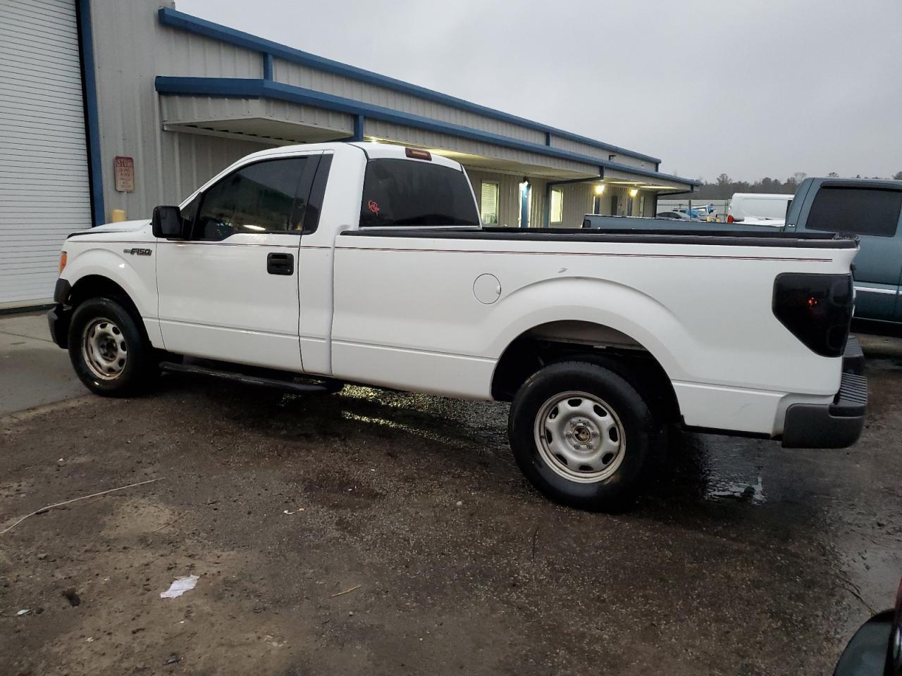2013 Ford F-150 VIN 1FTMF1CMXDKF24304 Copart auction photo, front end damage thumbnail 2