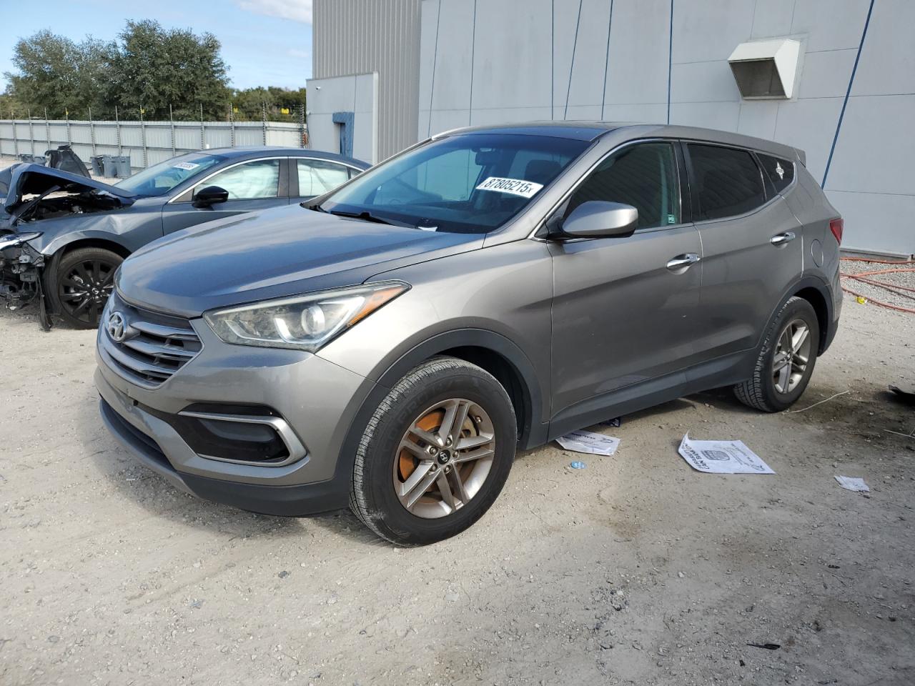 2017 Hyundai Santa Fe VIN 5XYZT3LBXHG437040