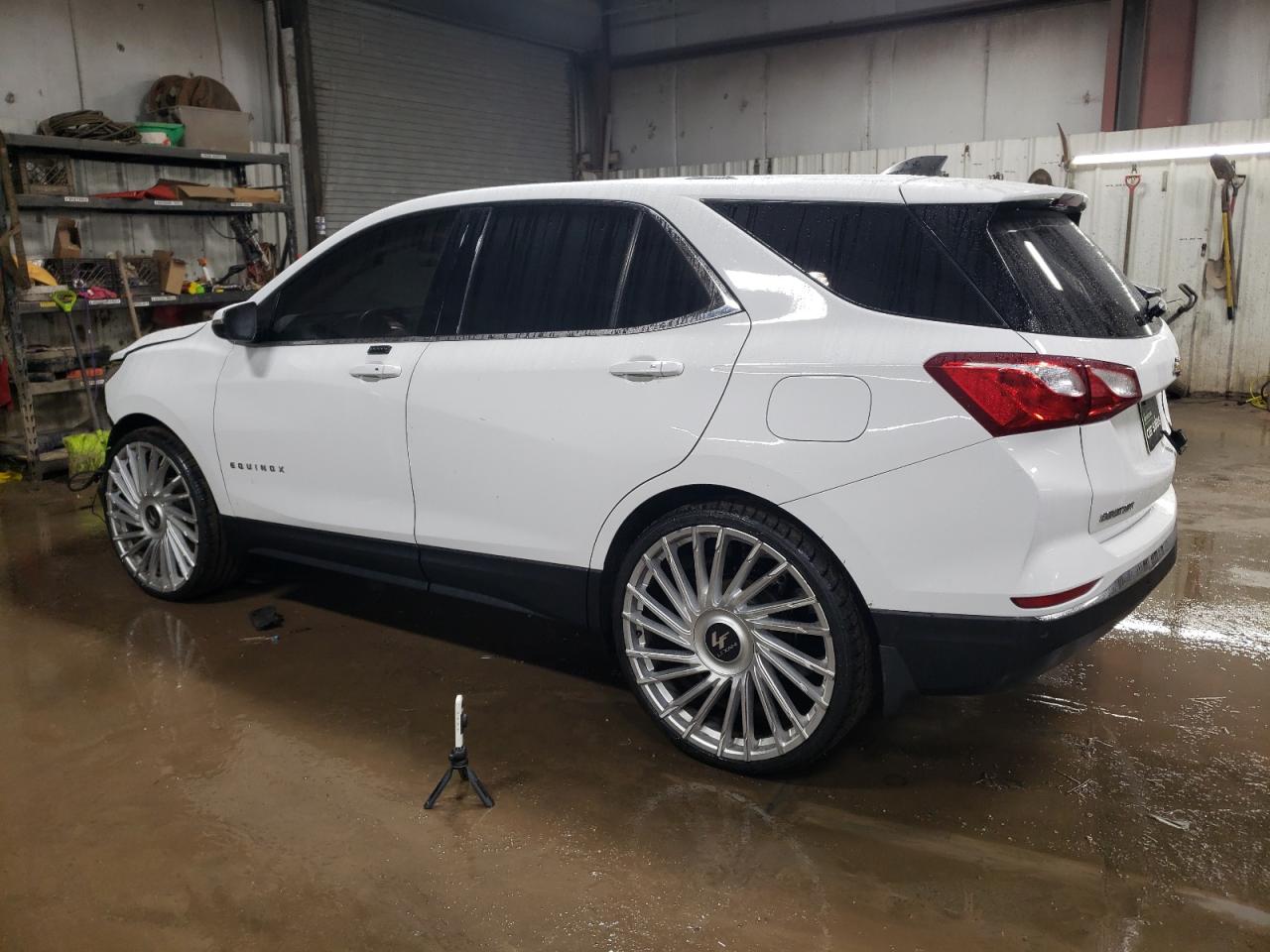 2018 Chevrolet Equinox VIN 2GNAXJEVXJ6138865 Copart auction photo, front end damage thumbnail 2