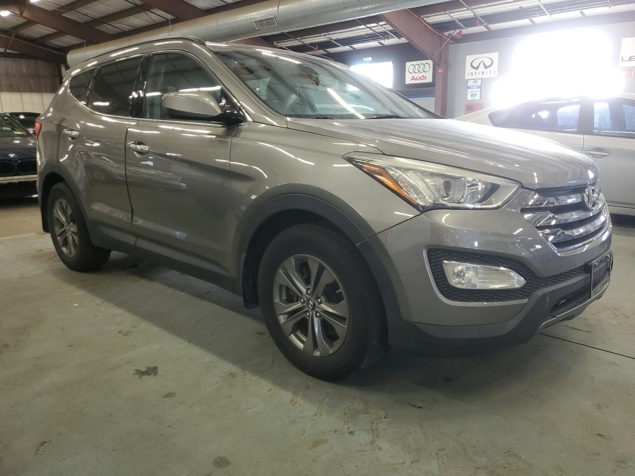 2014 Hyundai Santa Fe VIN 5XYZU3LB4EG173290 Copart auction photo, minor dent/scratches damage thumbnail 4
