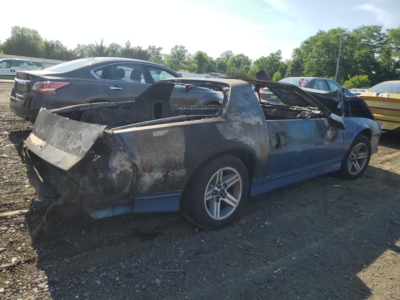 1987 Chevrolet Camaro VIN 1G1FP2180HN177077 Copart auction photo, burn damage thumbnail 3