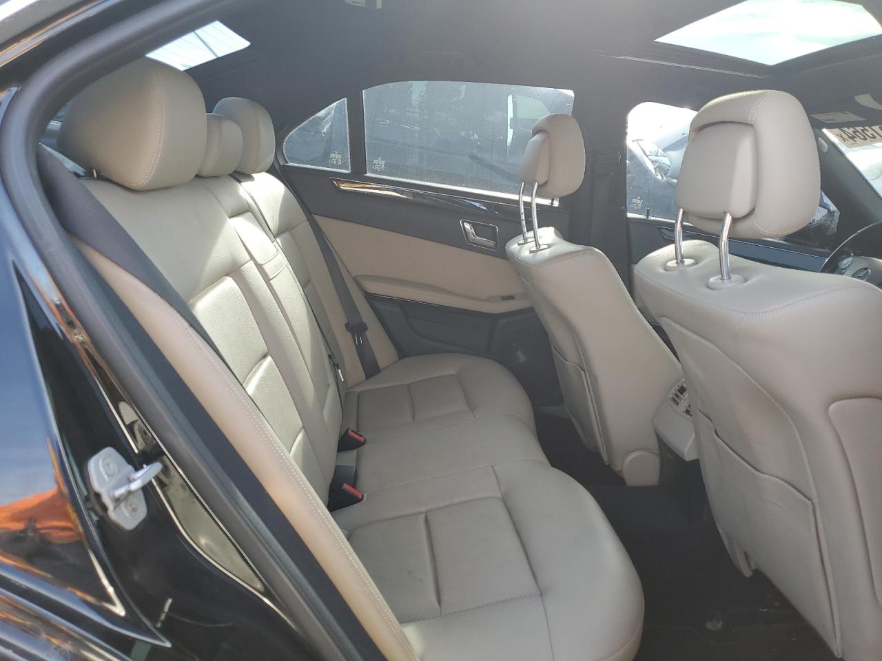 2010 Mercedes-Benz E-klasse VIN WDDHF8HB2AA249911 Copart auction photo, all over damage thumbnail 10