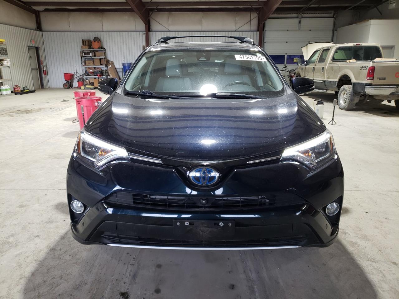 2017 Toyota RAV 4 VIN JTMDJREV3HD118085 Copart auction photo, top/roof / rear end damage thumbnail 5