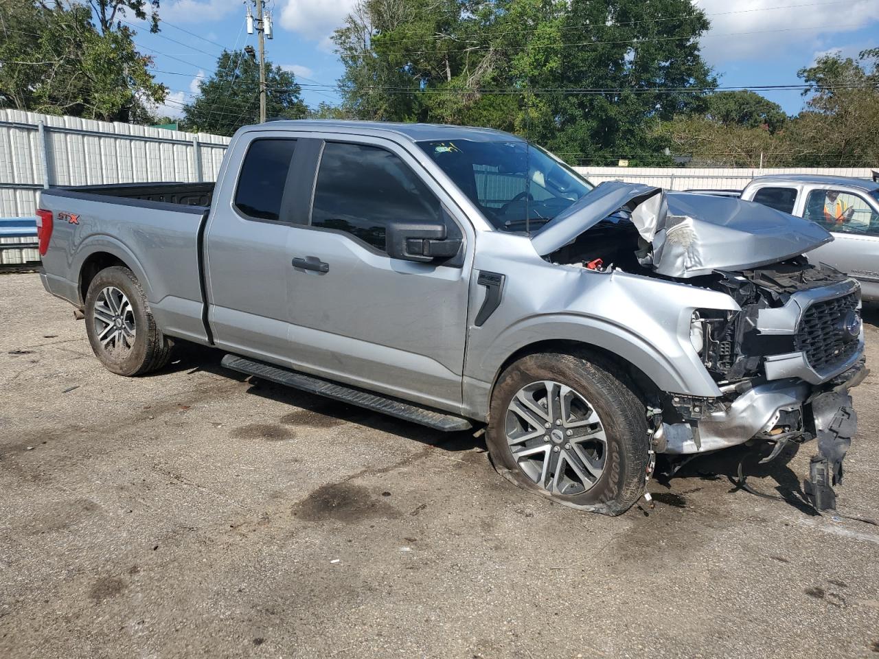 2023 Ford F-150 VIN 1FTEX1CP5PKE31996 Copart auction photo, front end damage thumbnail 4