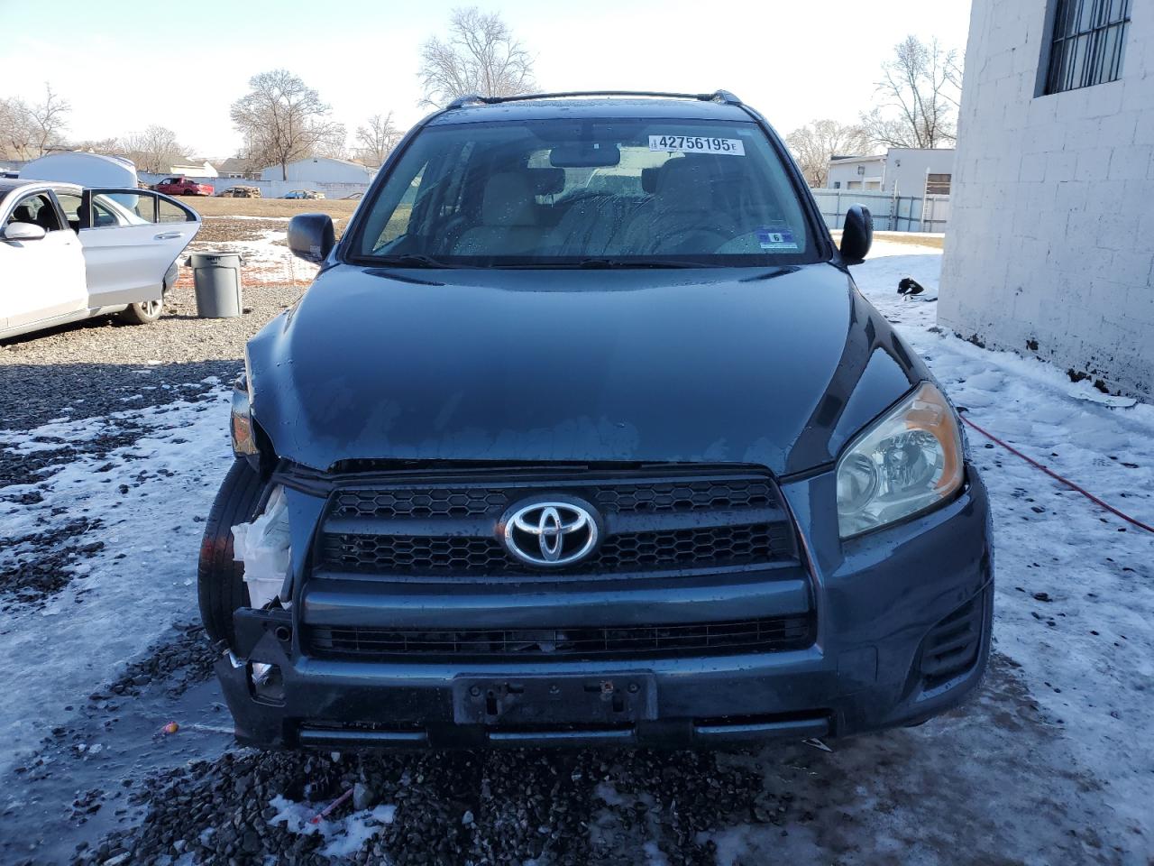 2009 Toyota RAV 4 VIN JTMBF33V295009816 Copart auction photo, front end / rear end damage thumbnail 5