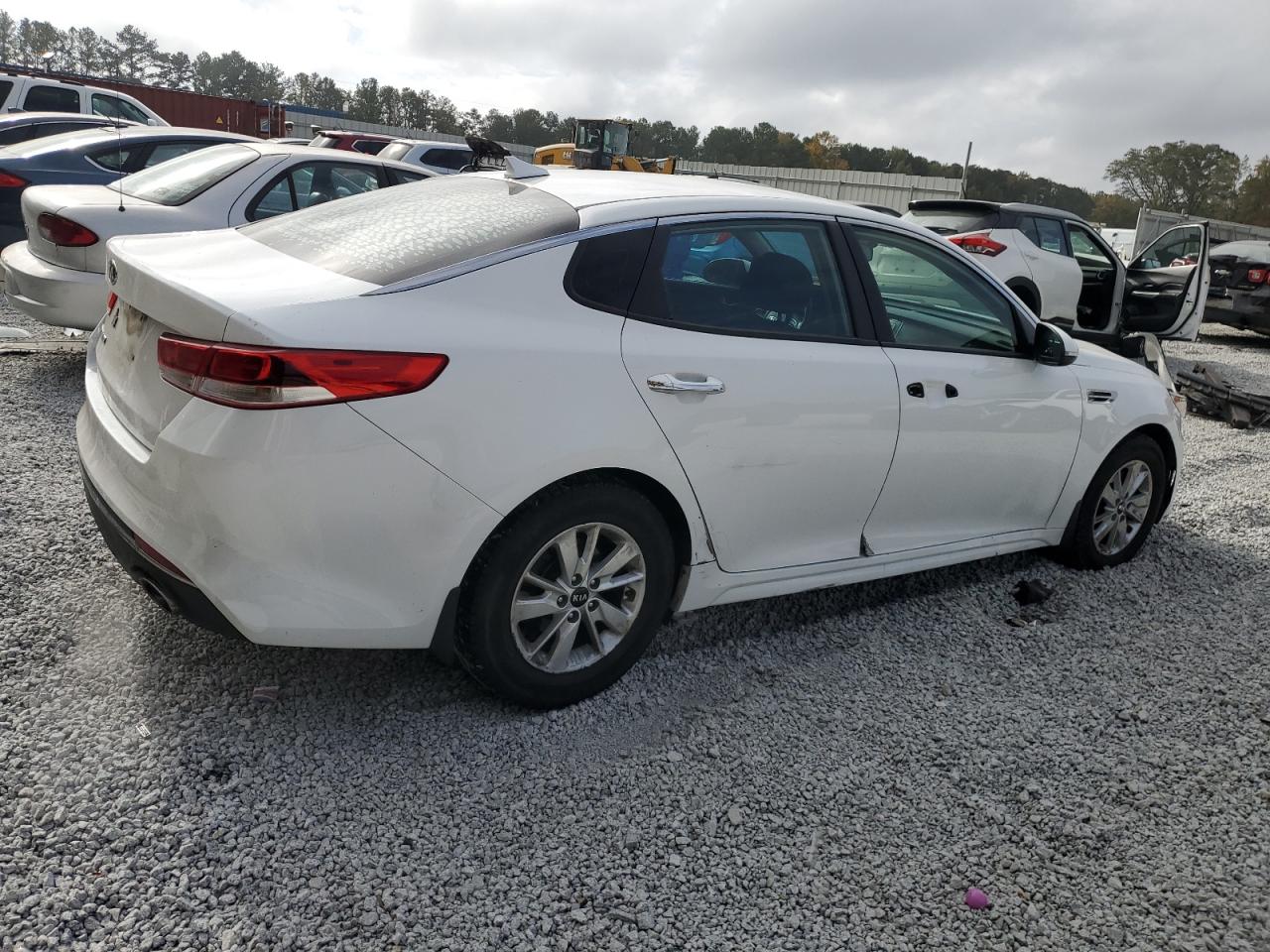 2016 KIA Optima VIN 5XXGT4L38GG119877 Copart auction photo, front end / side damage thumbnail 3