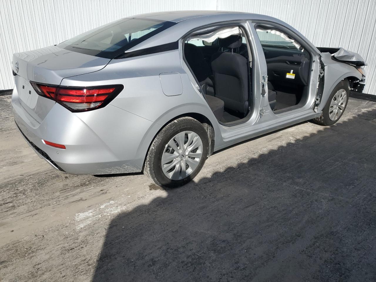 2022 Nissan Sentra VIN 3N1AB8BV7NY278030 Copart auction photo, front end / stripped damage thumbnail 3
