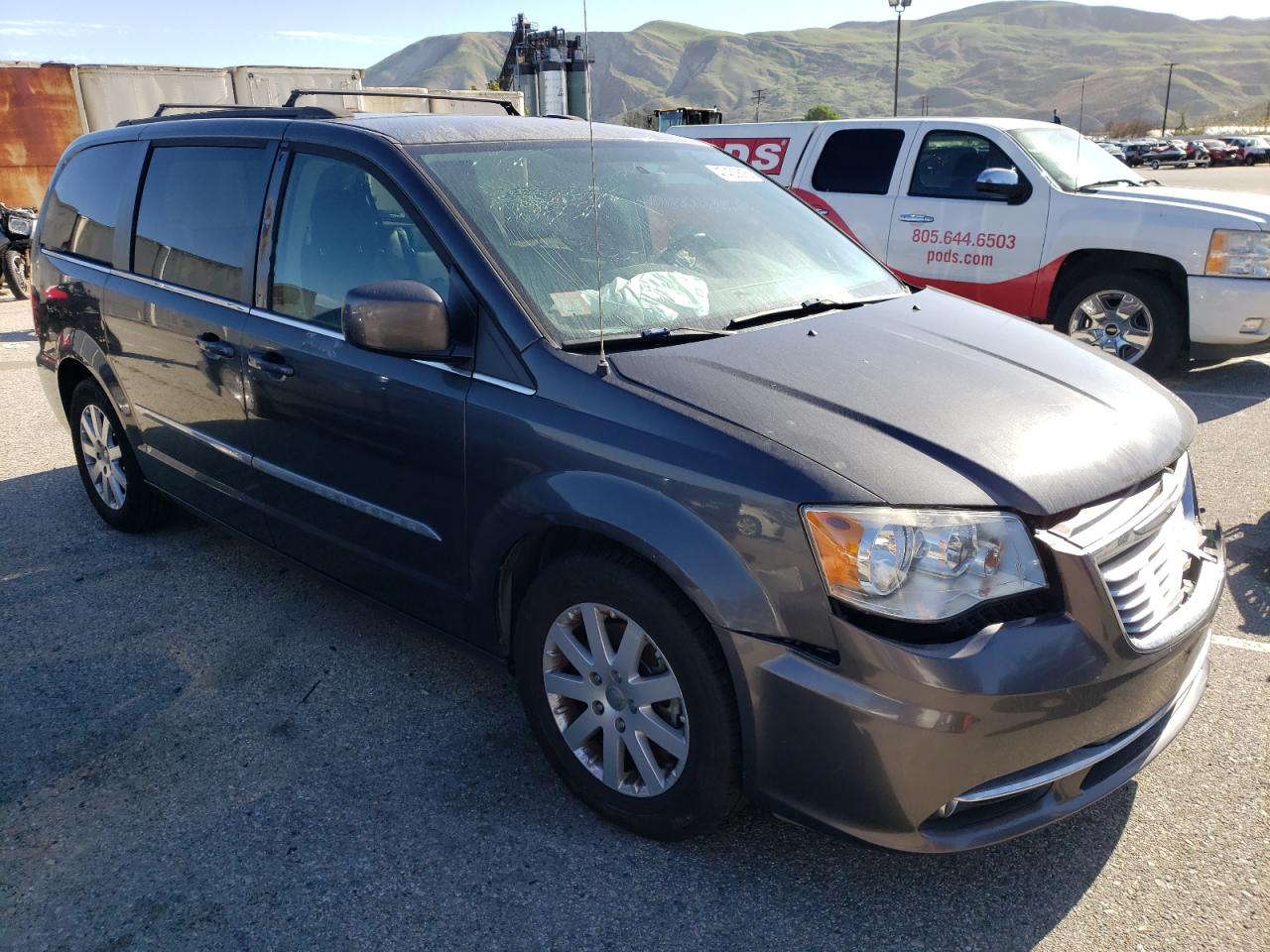2016 Chrysler Town & Country VIN 2C4RC1BG5GR156968 Copart auction photo, front end damage thumbnail 4