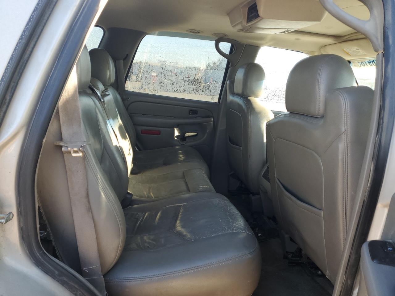2005 GMC Yukon VIN 1GKEK13Z75R272858 Copart auction photo, side / rear end damage thumbnail 11