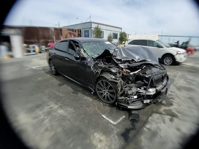 2018 BMW 5er VIN WBAJE5C58JWA93357 Copart auction photo, front end / all over damage thumbnail 11