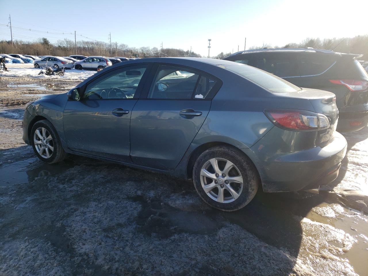 2010 Mazda 3 VIN JM1BL1SG2A1240193 Copart auction photo, front end damage thumbnail 2