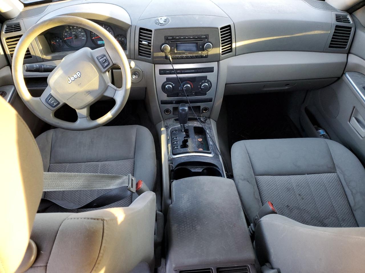 2005 Jeep Grand Cherokee VIN 1J4GR48K25C552505 Copart auction photo, hail damage thumbnail 8