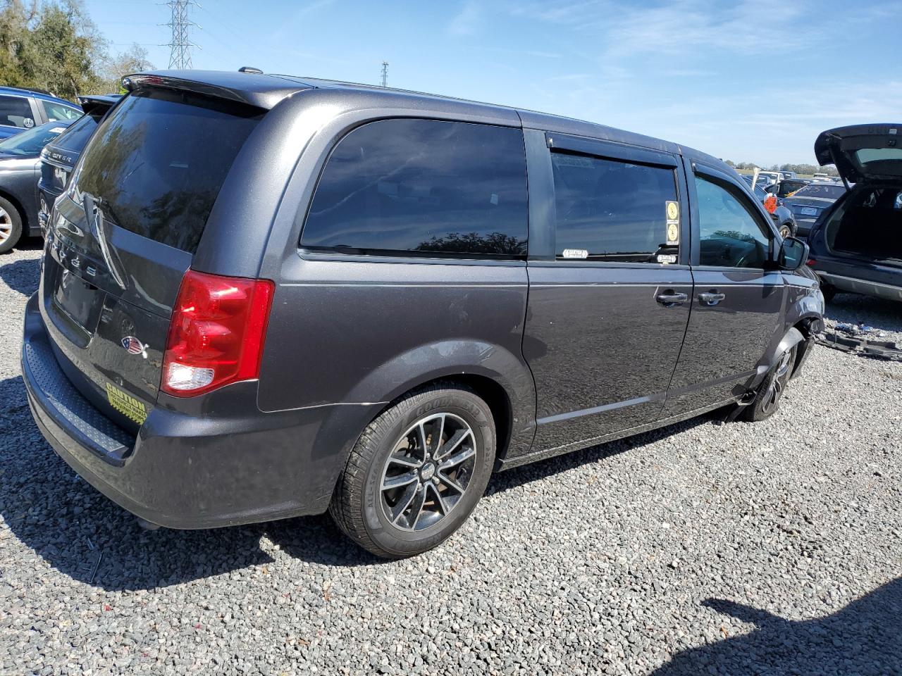 2018 Dodge Caravan VIN 2C4RDGCG2JR156383 Copart auction photo, side damage thumbnail 3