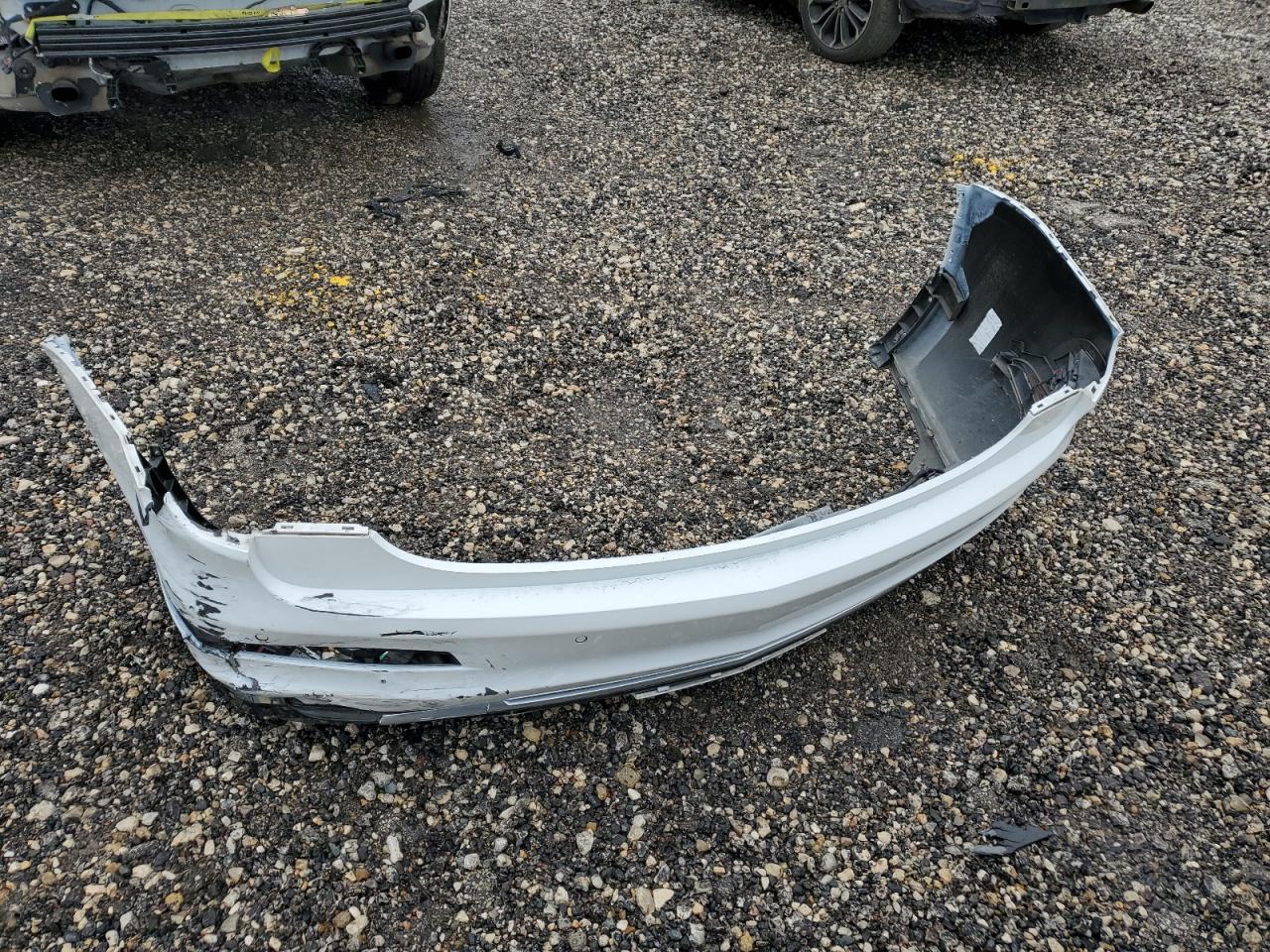 2020 Cadillac XT6 VIN 1GYKPCRS0LZ173389 Copart auction photo, rear end / minor dent/scratches damage thumbnail 13