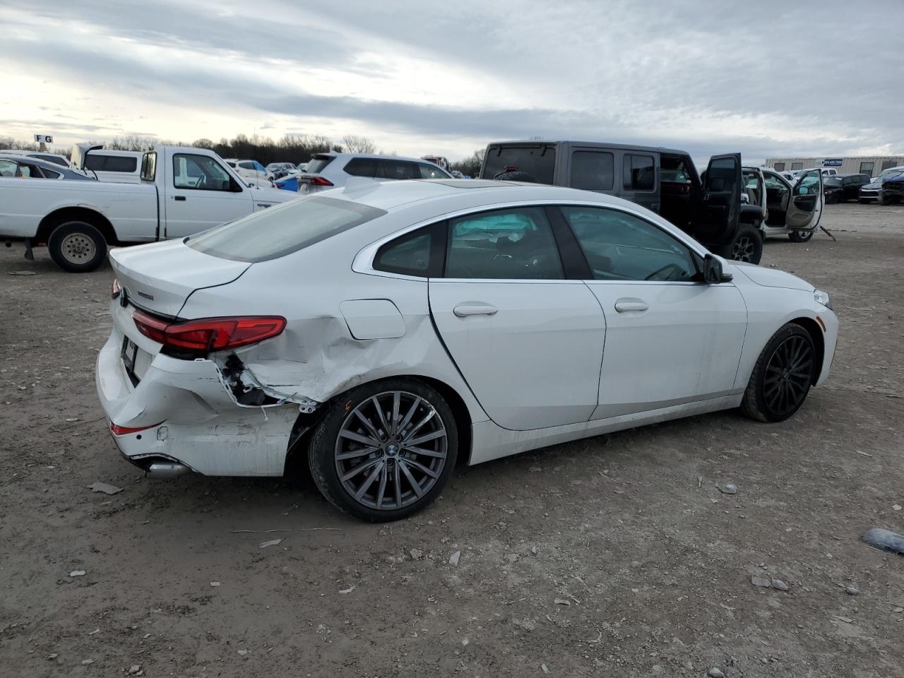2020 BMW 2er VIN WBA73AK08L7G10541 Copart auction photo, rear end / undercarriage damage thumbnail 3