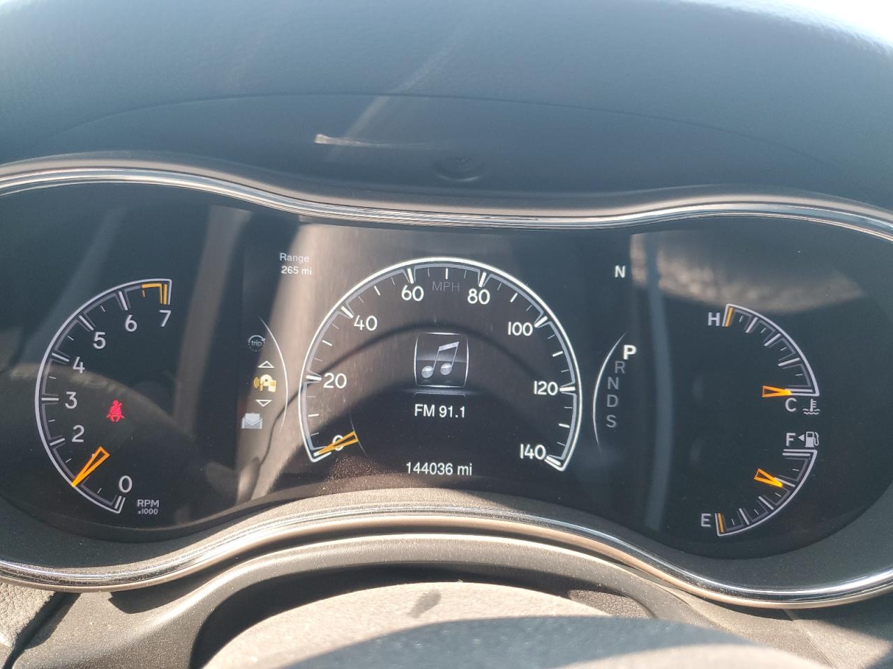 2015 Jeep Grand Cherokee VIN 1C4RJEBG1FC686391 Copart auction photo, rear end / minor dent/scratches damage thumbnail 9