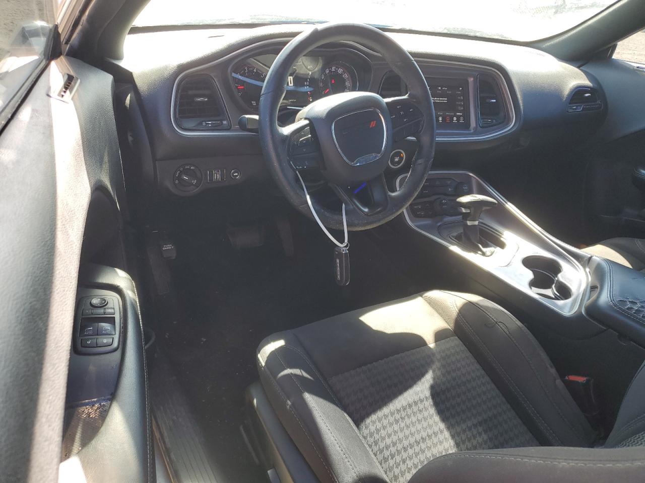 2019 Dodge Challenger VIN 2C3CDZAG5KH687996 Copart auction photo, rear end / minor dent/scratches damage thumbnail 8