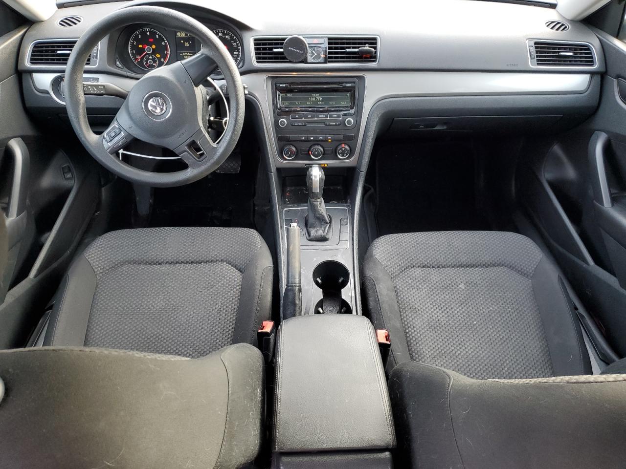 2015 Volkswagen Passat VIN 1VWAT7A35FC040964 Copart auction photo, front end / side damage thumbnail 8