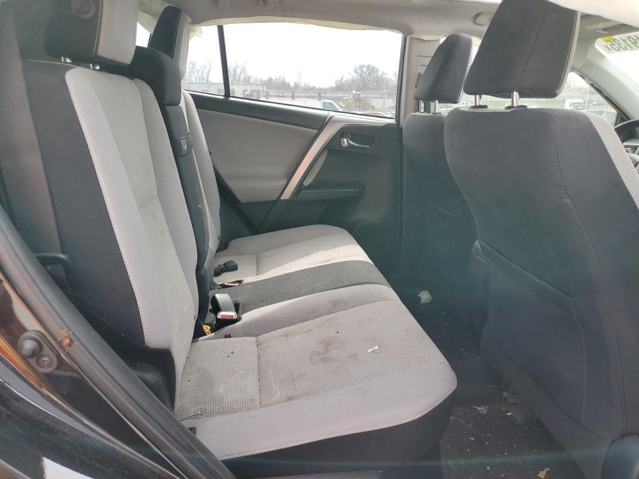 2017 Toyota RAV 4 VIN JTMRJREV6HD104784 Copart auction photo, front end / side damage thumbnail 11