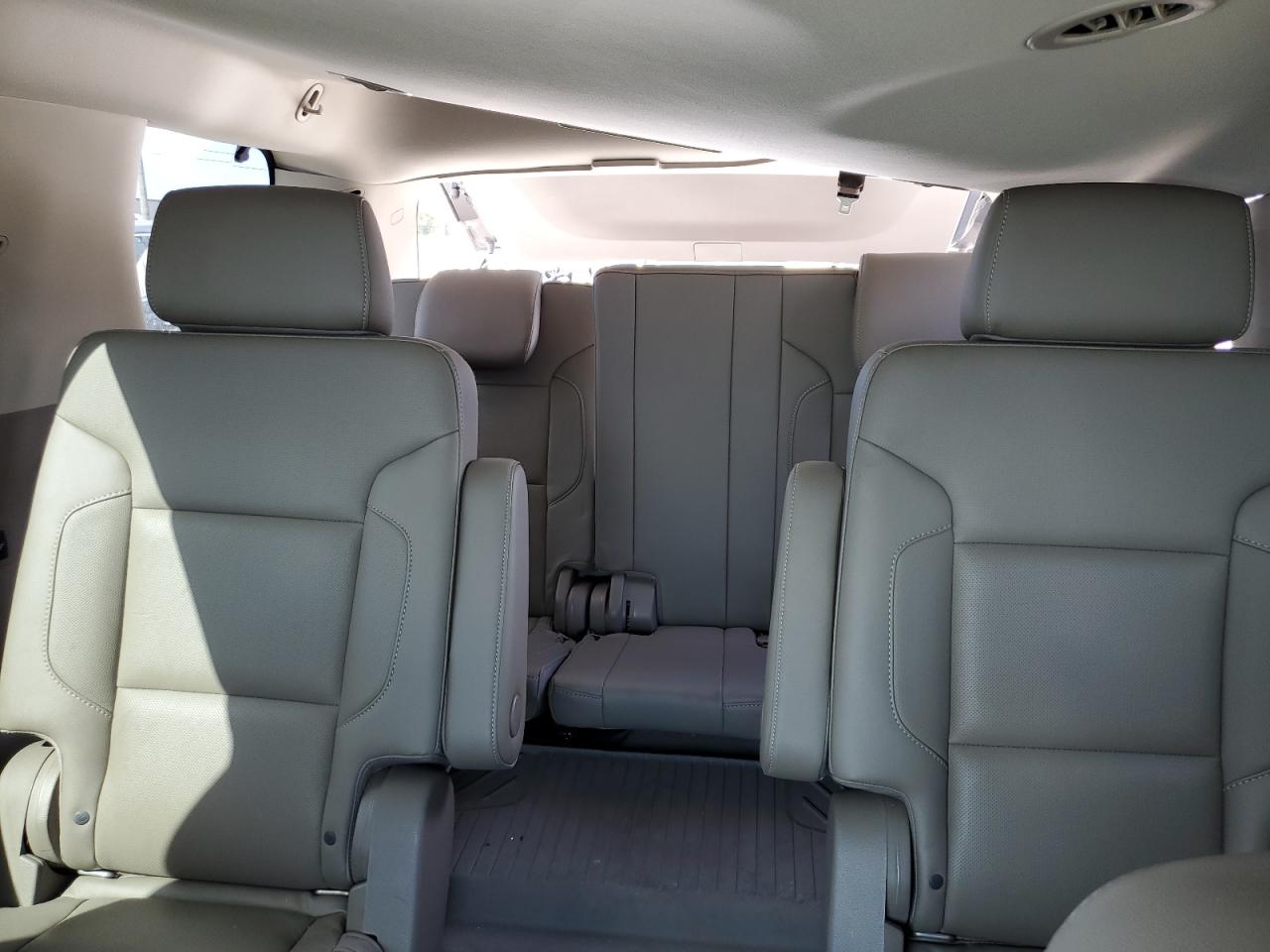 2020 GMC Yukon VIN 1GKS1BKC3LR238700 Copart auction photo, all over damage thumbnail 10