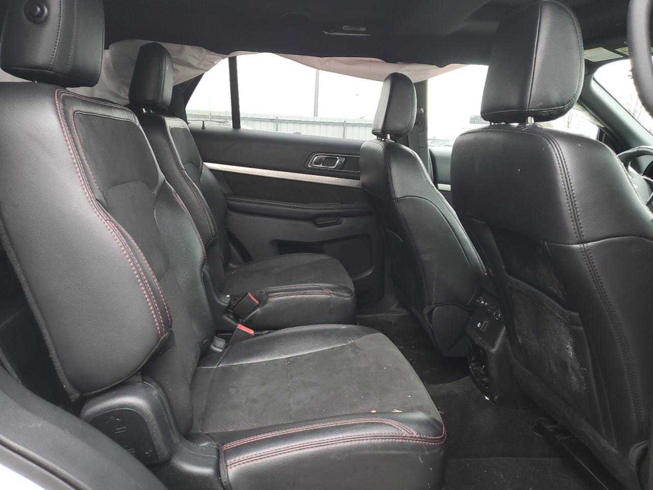 2018 Ford Explorer VIN 1FM5K8D89JGA33520 Copart auction photo, front end / side damage thumbnail 11