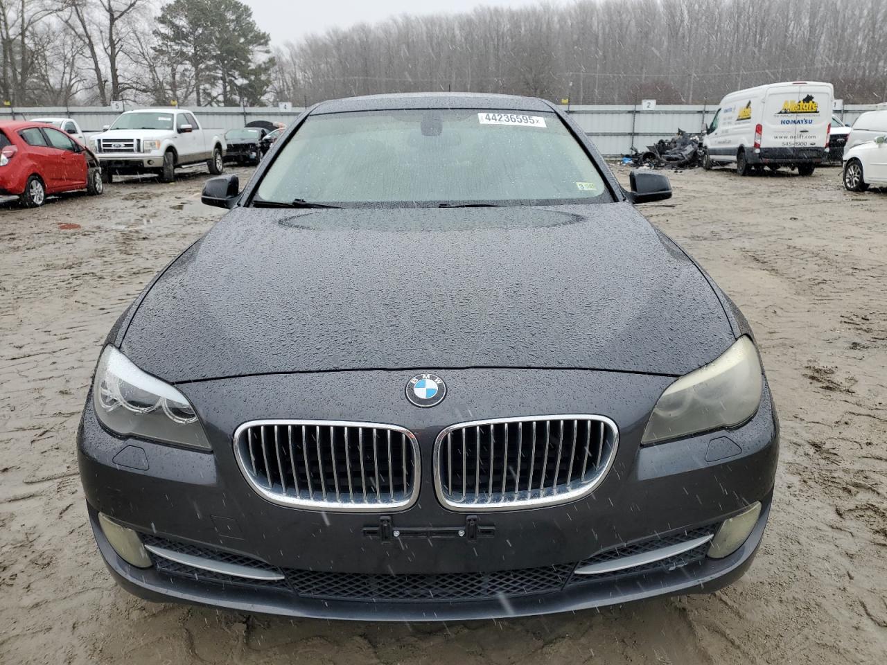 2011 BMW 5er VIN WBAFR1C55BDJ97656 Copart auction photo, rear end damage thumbnail 5