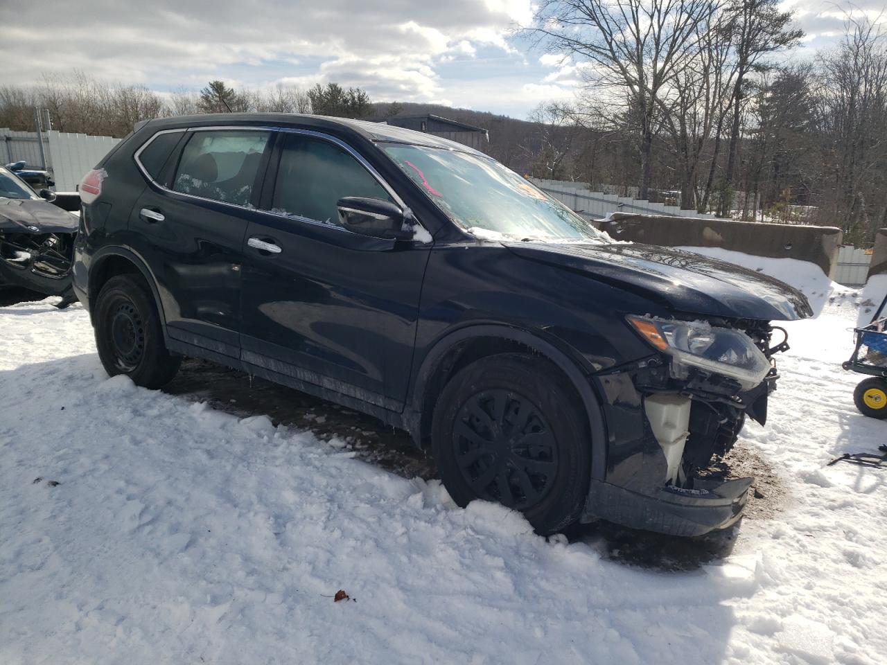 2015 Nissan Rogue VIN KNMAT2MV5FP524094 Copart auction photo, front end / undercarriage damage thumbnail 4
