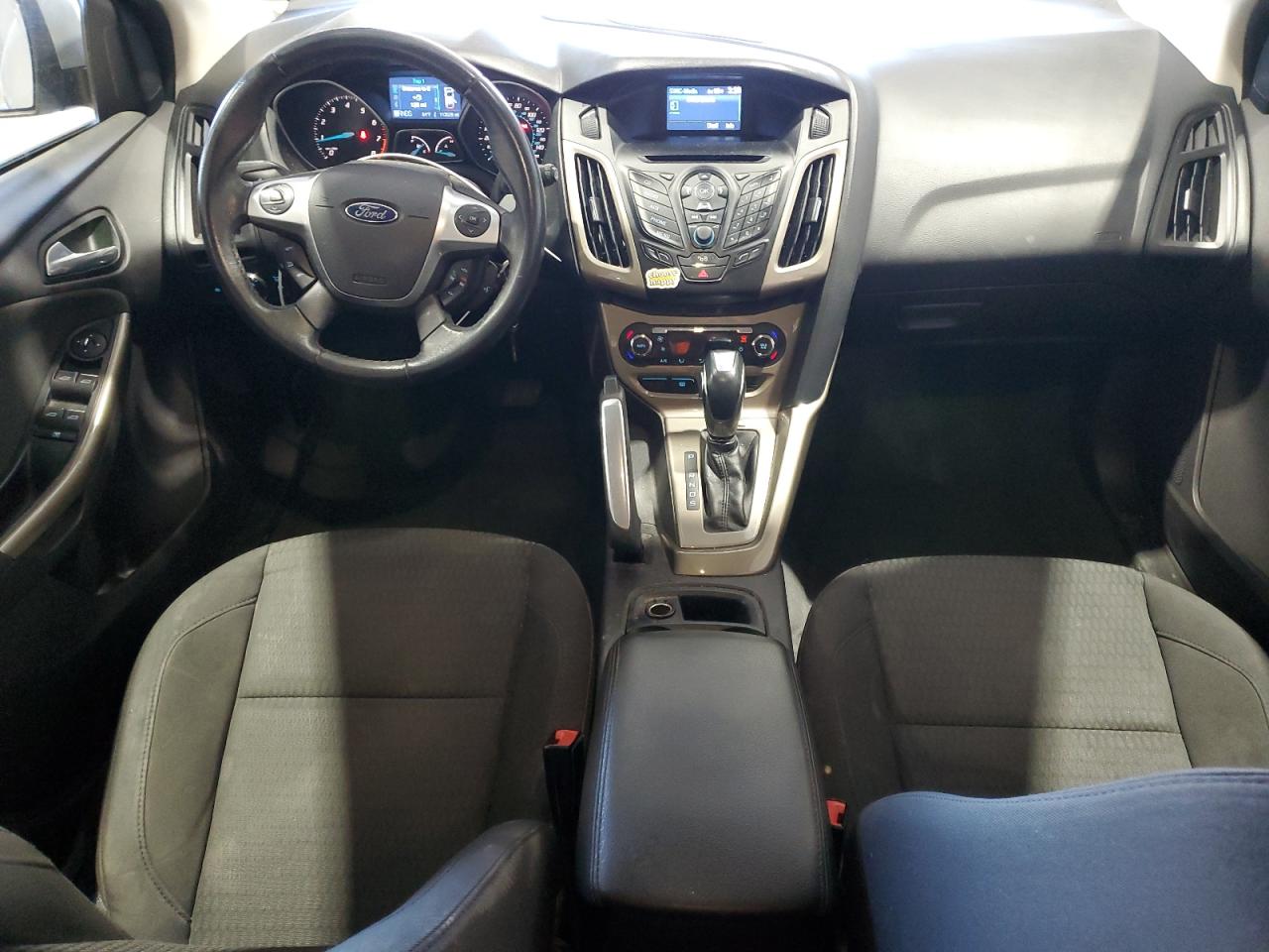 2012 Ford Focus VIN 1FAHP3M24CL162329 Copart auction photo, front end damage thumbnail 8