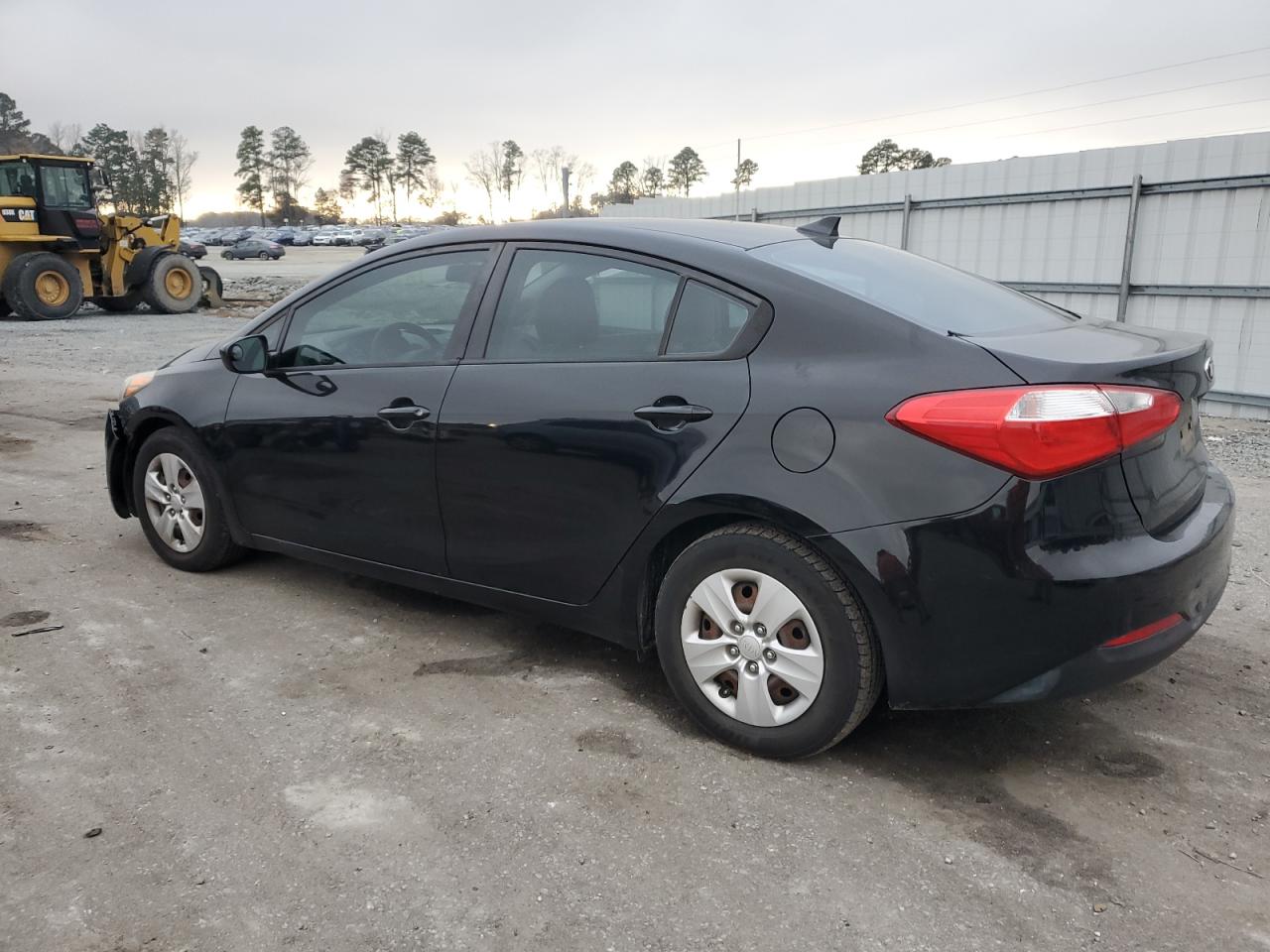 2015 KIA Forte VIN KNAFK4A61F5428702 Copart auction photo, side damage thumbnail 2