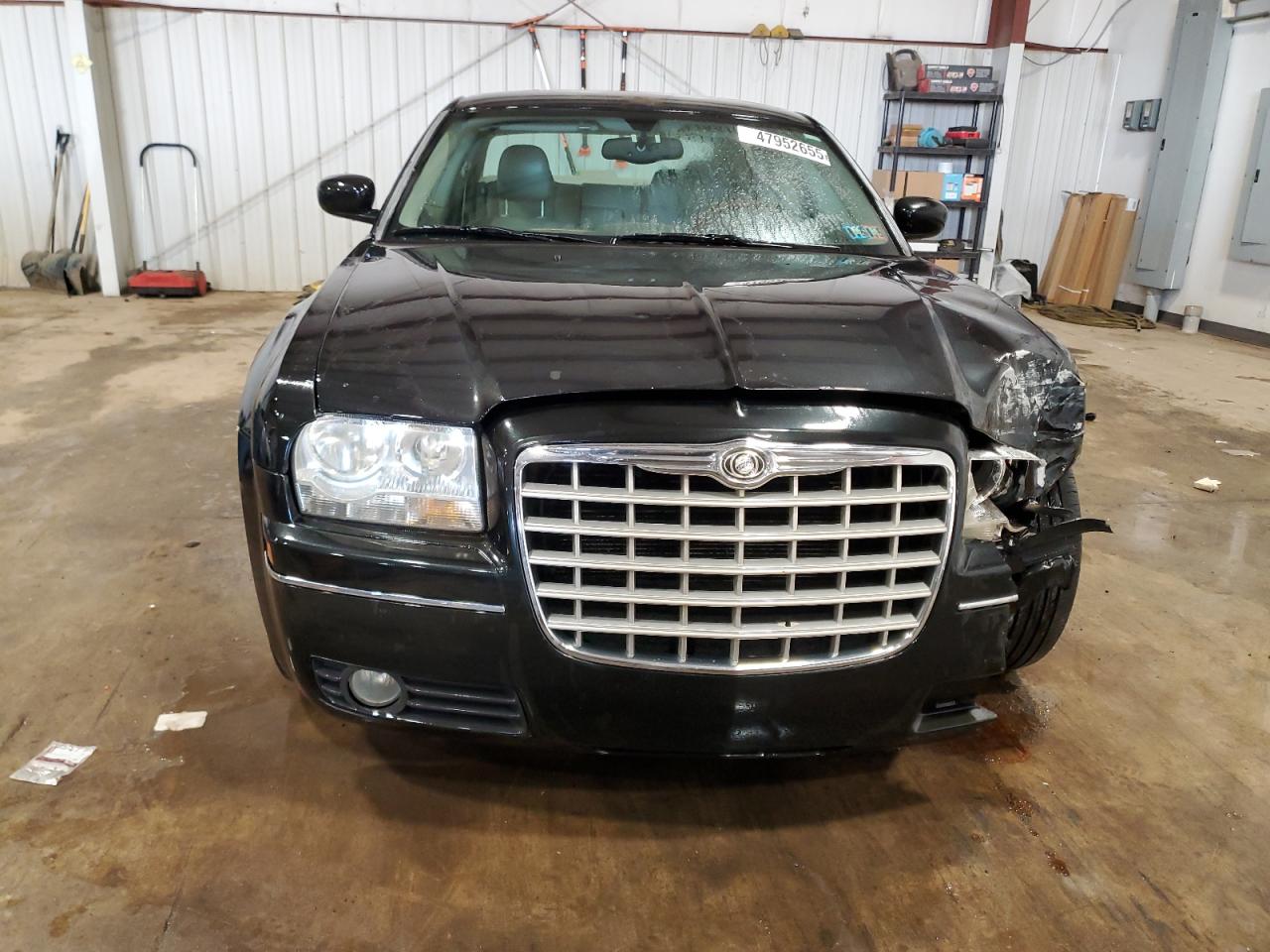 2005 Chrysler 300 VIN 2C3AA53G95H644529 Copart auction photo, front end damage thumbnail 5