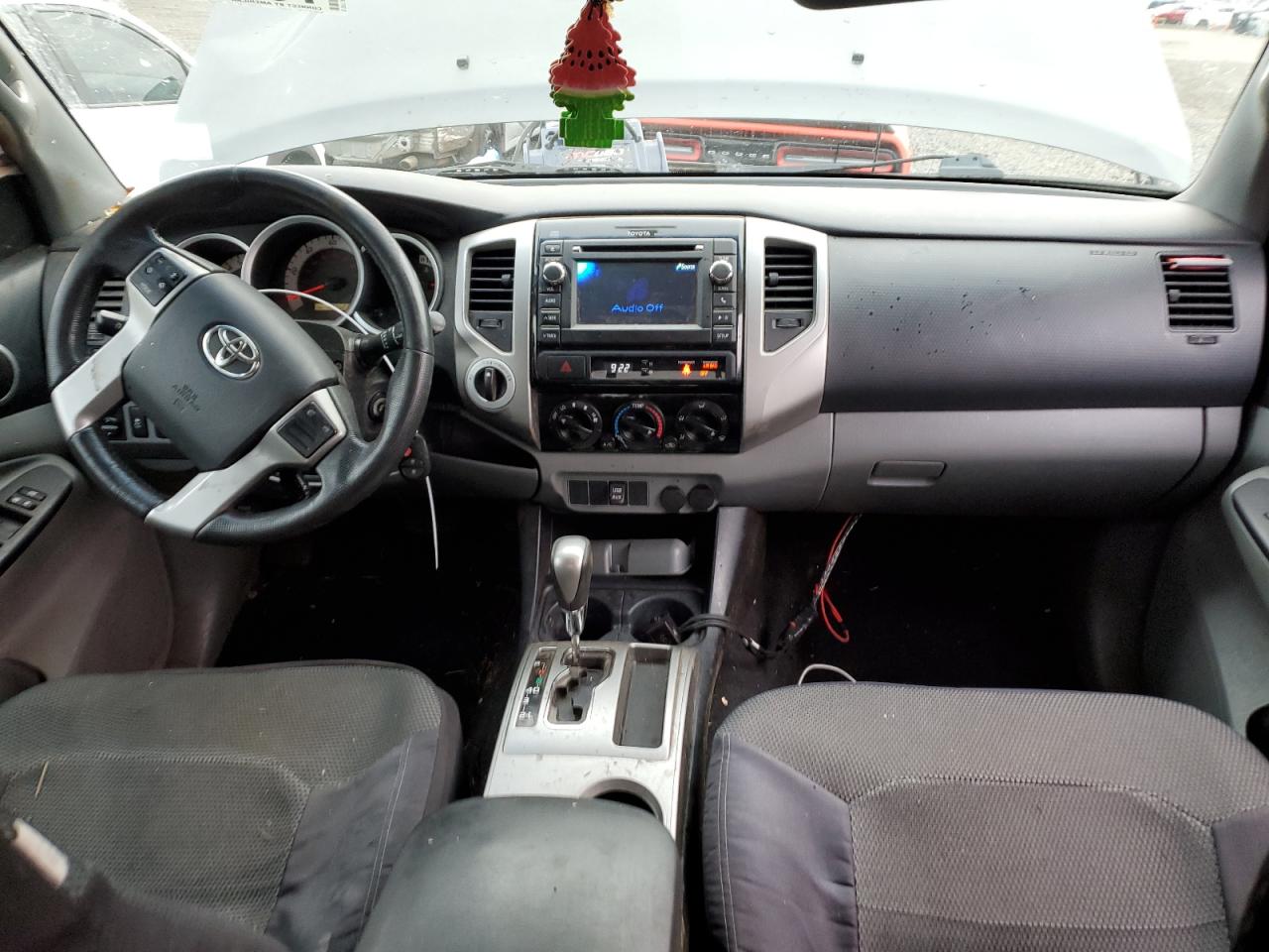 2013 Toyota Tacoma VIN 3TMLU4EN8DM112285 Copart auction photo, rollover / all over damage thumbnail 8