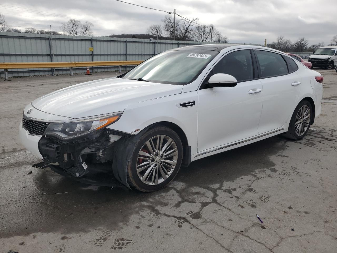 2017 KIA Optima VIN 5XXGV4L24HG124738