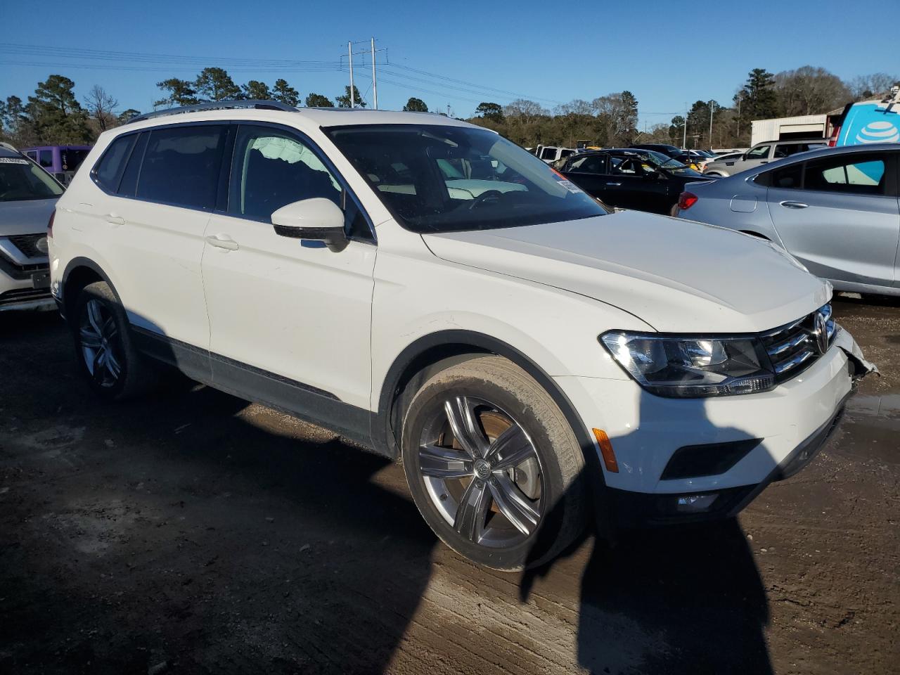 2020 Volkswagen Tiguan VIN 3VV3B7AX7LM111577 Copart auction photo, front end damage thumbnail 4