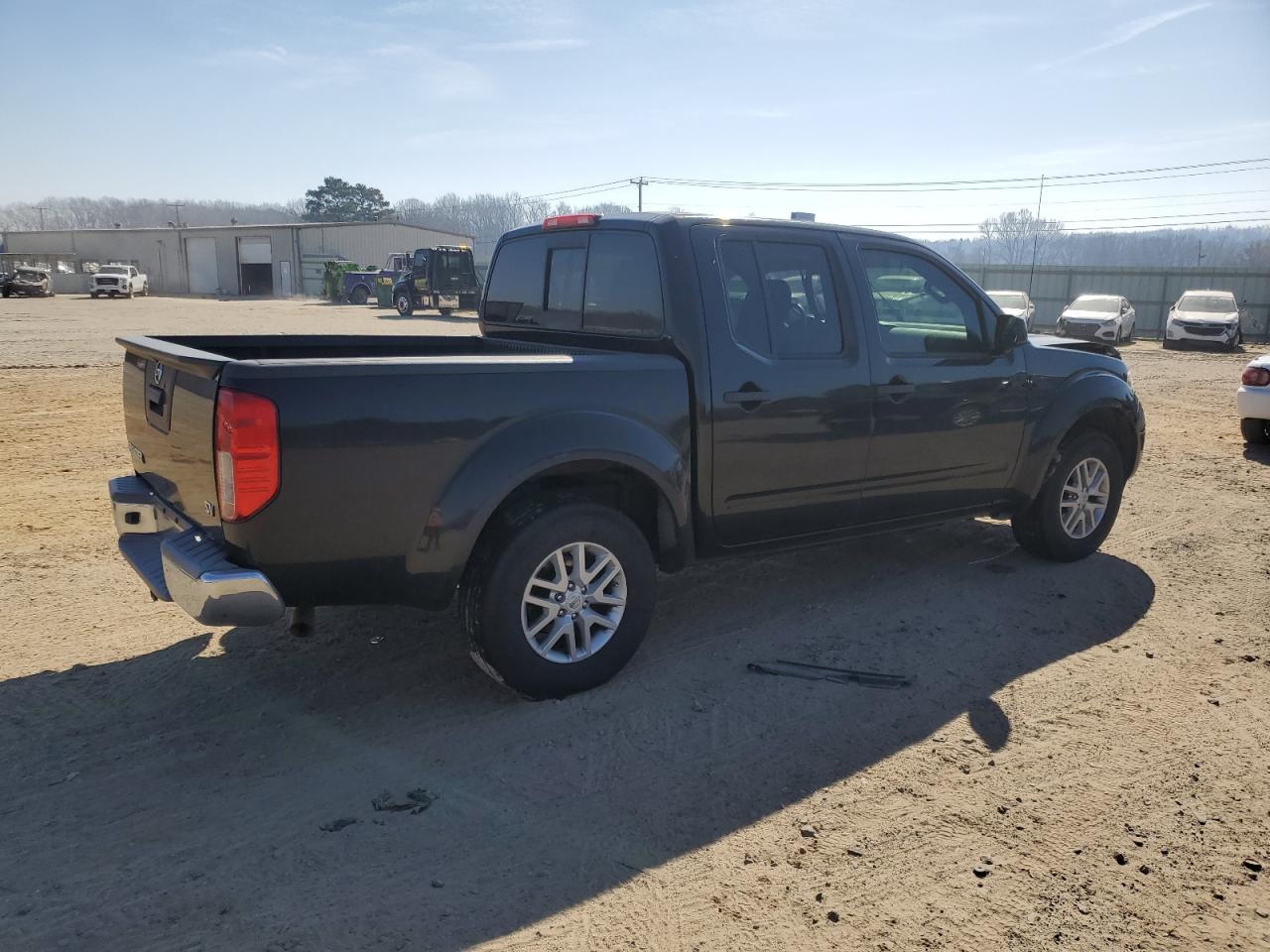 2017 Nissan Navara (Frontier) VIN 1N6AD0ER1HN756917 Copart auction photo, front end / minor dent/scratches damage thumbnail 3